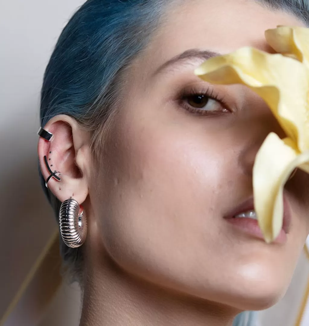 Flash Sale WOS UP Banana Cuff Silver • Single Earring
