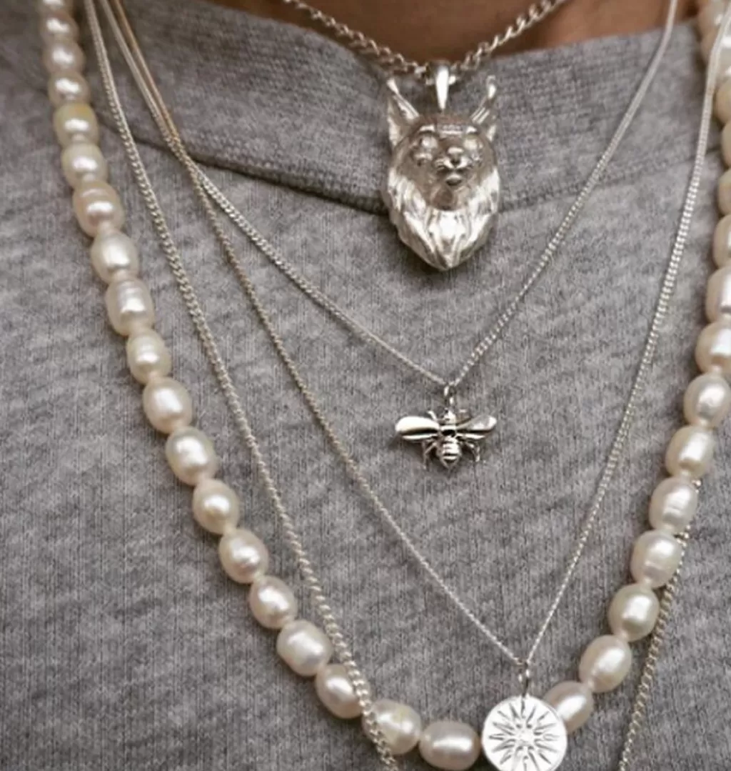 Best Sale Carolinne B Bee Necklace Silver