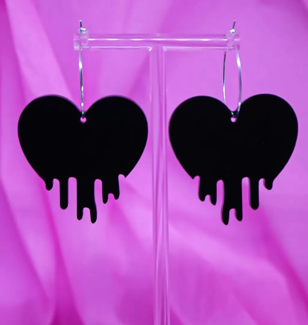 Fashion Annuniqe Studio Black Melting Heart Earrings