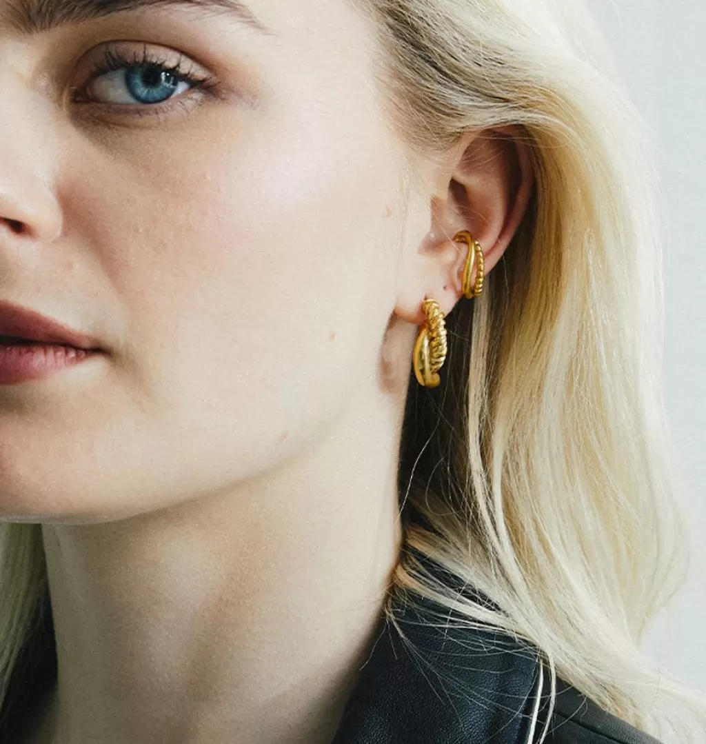 Cheap WOS UP Cuddle Earrings Gold