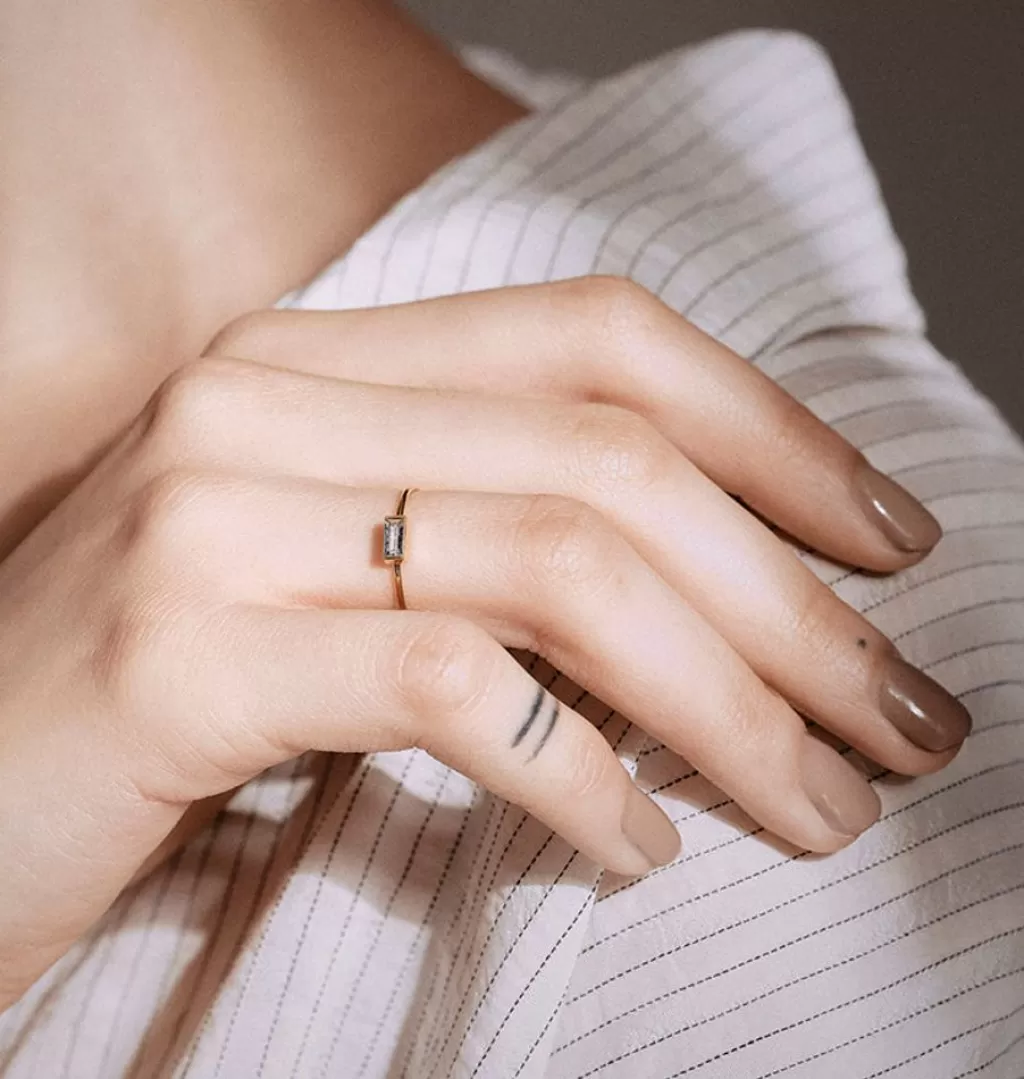Cheap WOS UP Cut Ring Clear Silver