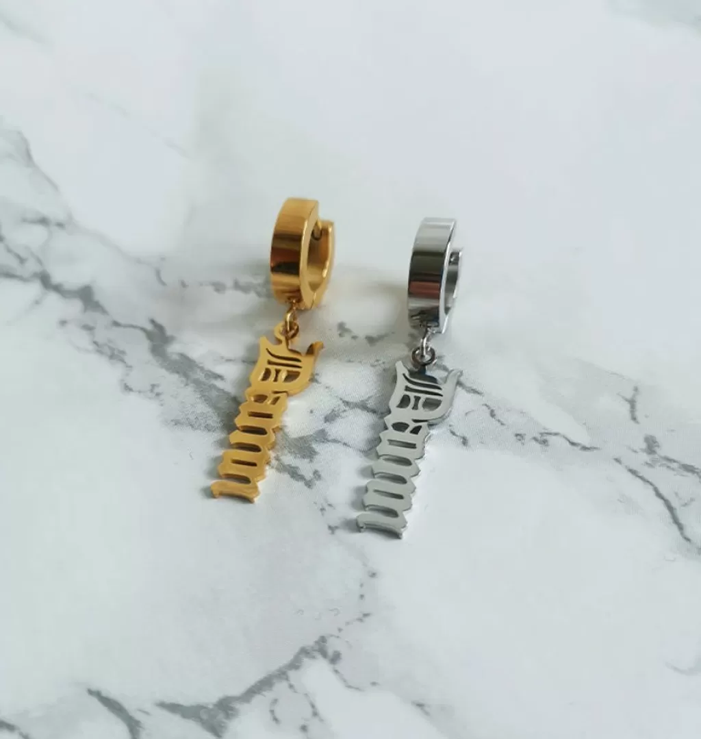 Online Fe:male Damn Hoop Silver • Single Earring