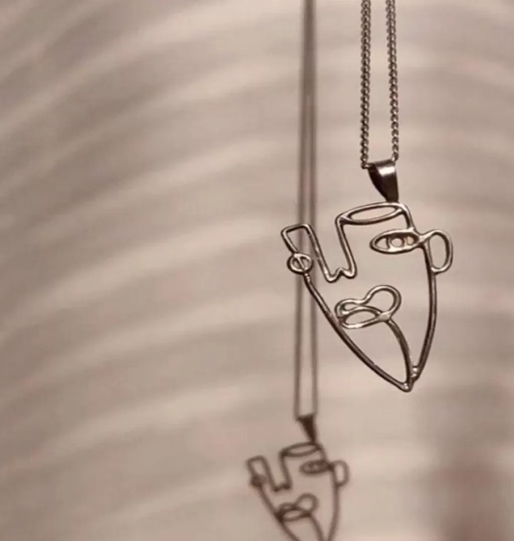 Best Mad peach jewellery Face Pendant Design 2