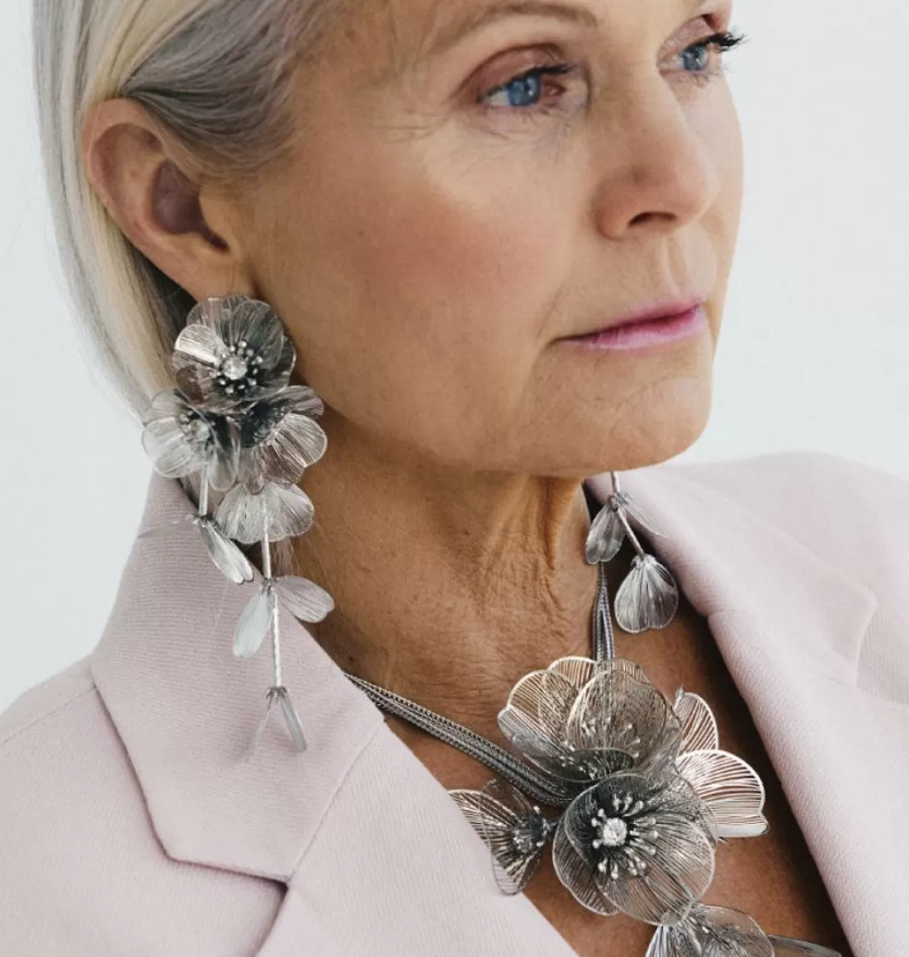 New WOS UP Flowerdust Earrings