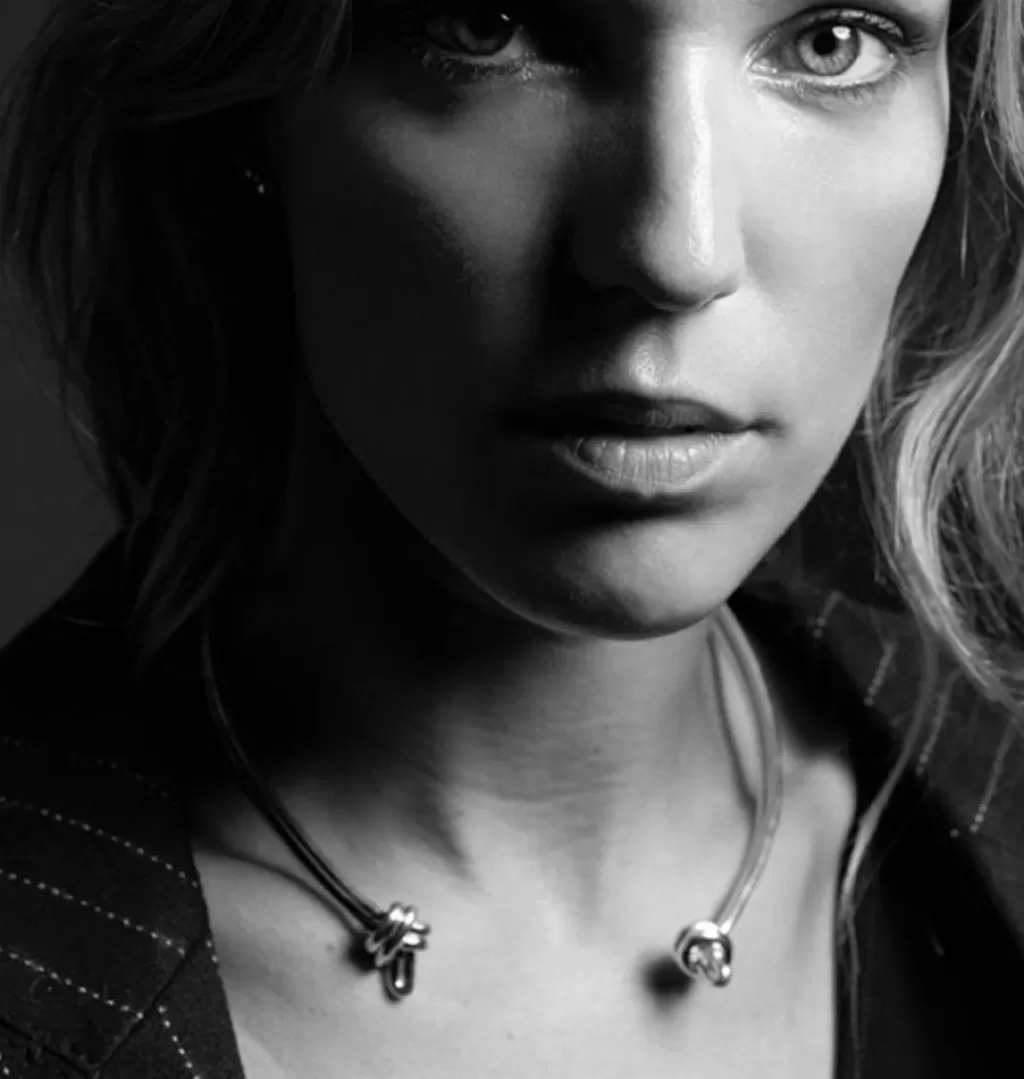 Store Sjösten Sweden Knot Necklace Silver
