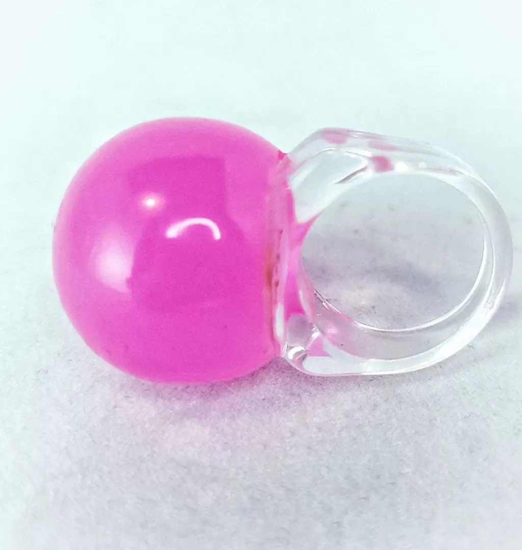 Clearance LCL Ring Globe Bubblegum