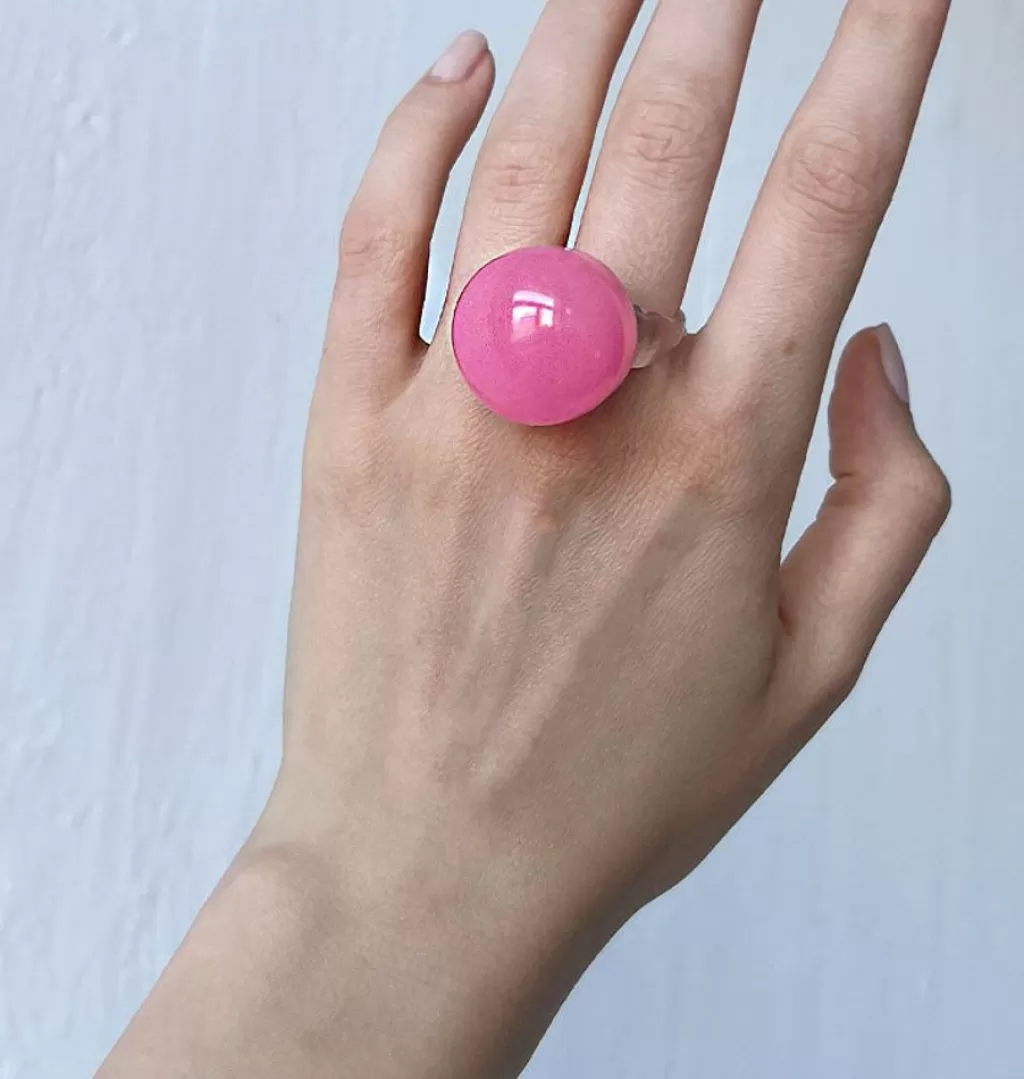 Clearance LCL Ring Globe Bubblegum