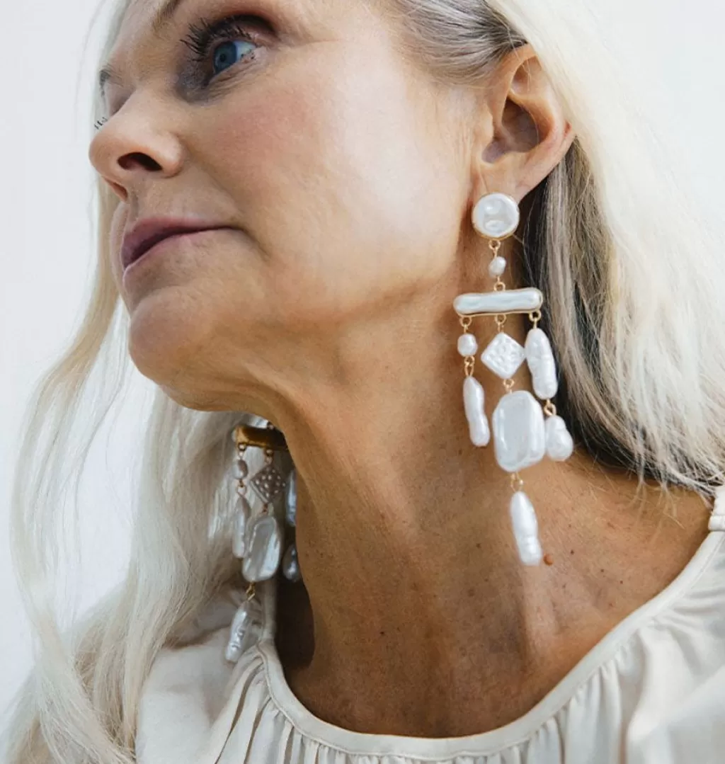 Best WOS UP Long Pearl Earrings