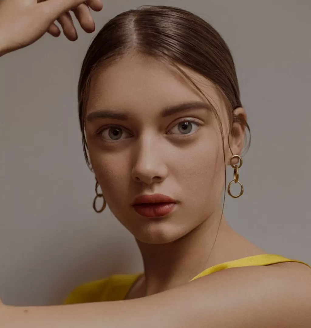 Best Bedazzled No Strings Earrings • Gold