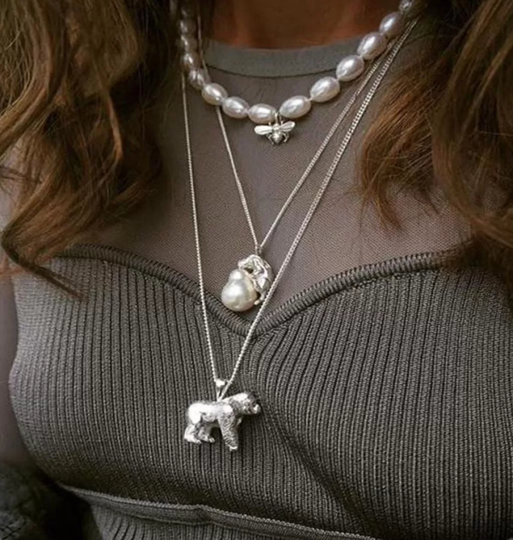 Flash Sale Carolinne B Silverback Necklace