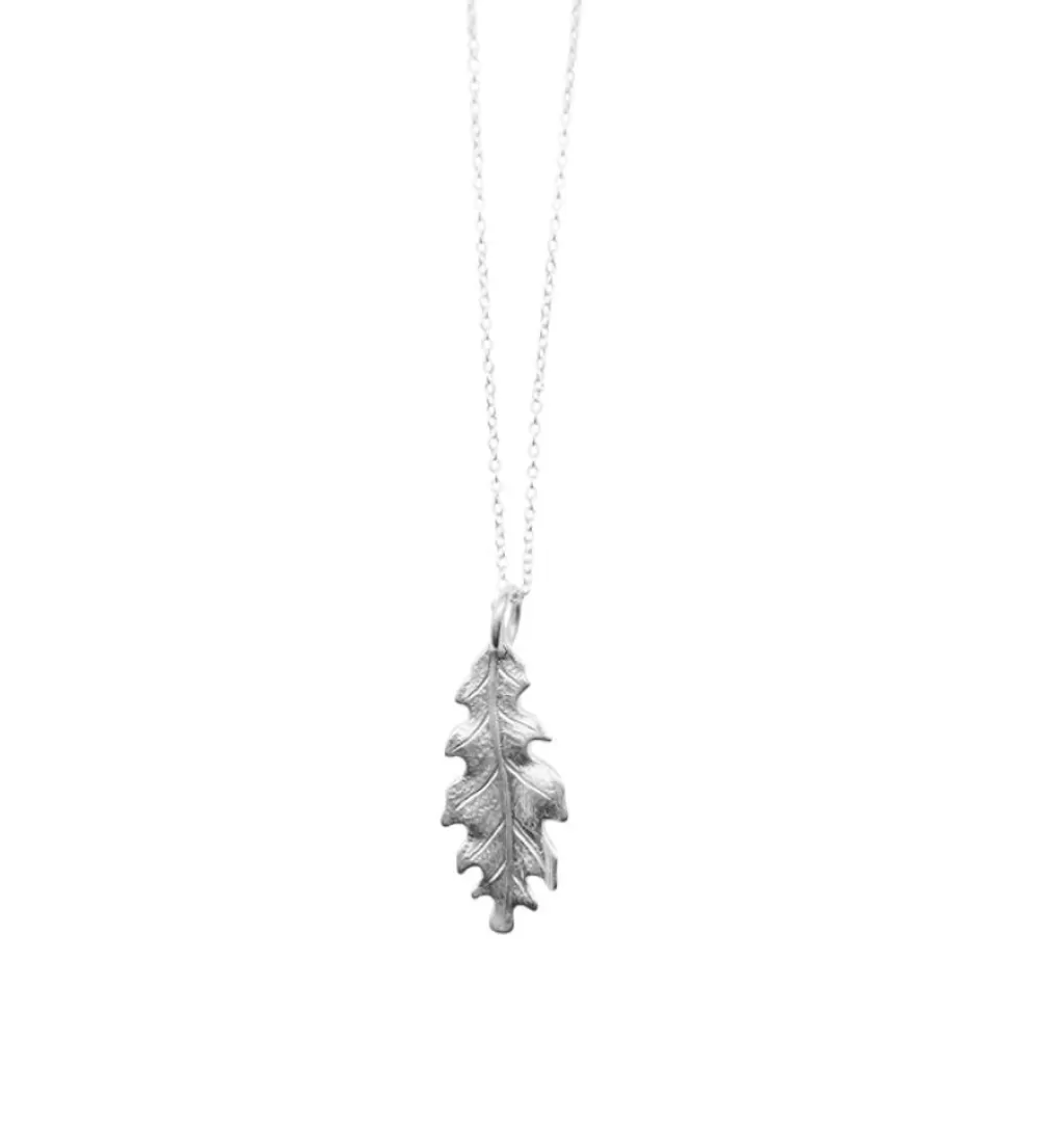 Sale BoheMia Collection Small Oakleaf • Necklace Silver