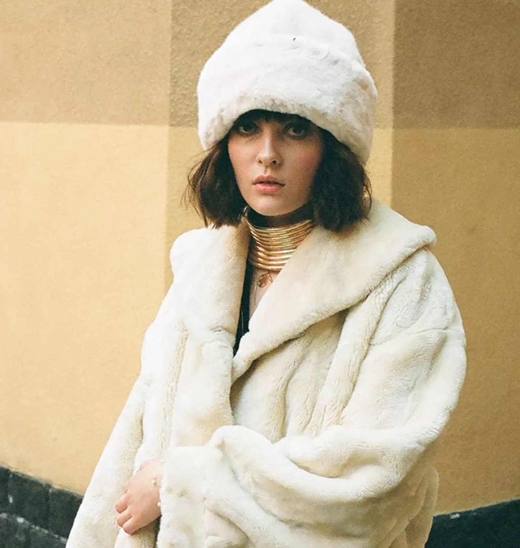 Online WOS Teddie Hat Cream