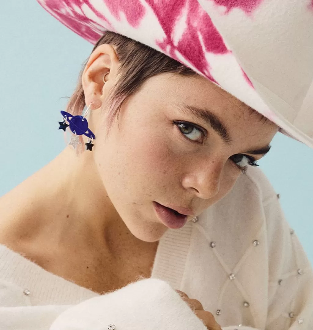 Shop WOS x Liv och Ellen Universe Earrings