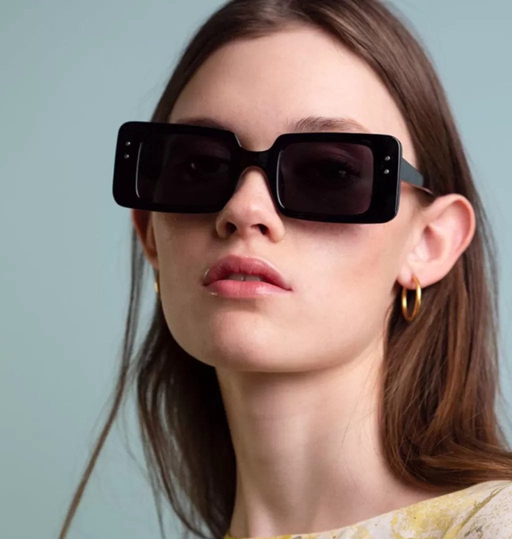 Shop WOS UP Vera Sunglasses Black