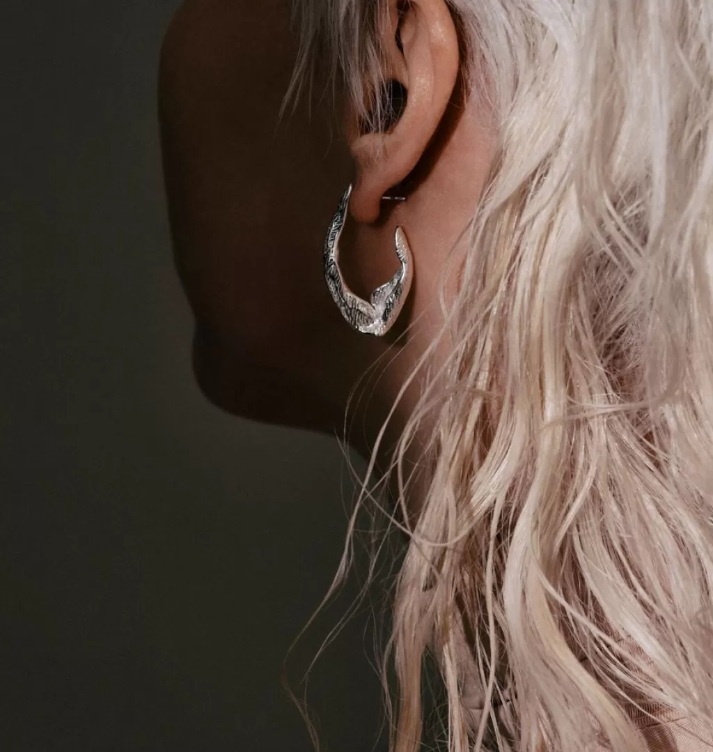 Store WOS UP Wolfie Earrings • Silver